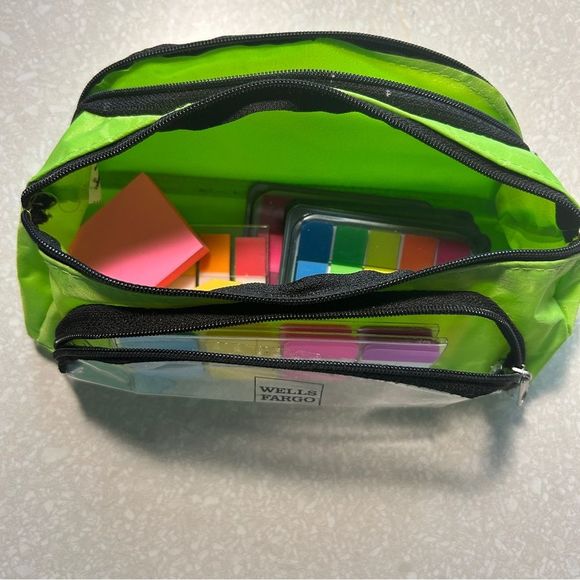 Post It Note Dispenser Heavy Duty Various Sizes and Colors Plus Carry Bag - Picture 6 of 6